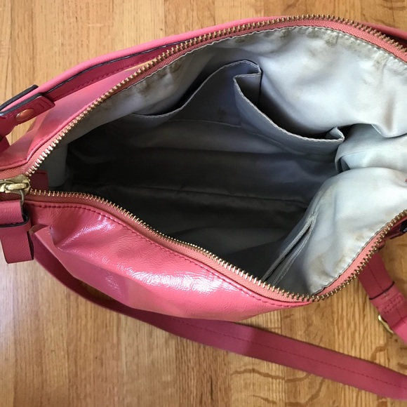 AUTHENTIC COACH DAISY LIQUID GLOSS PATENT LEATHER HOBO PURSE - Picture 7 of 11